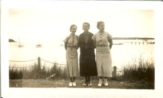 Elizabeth Harkins with Berenice & Beulah