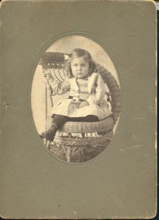 Formal photo of Leola Hopkins, toddler.