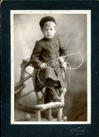 Oscar Allan Richardson, boy, formal photo