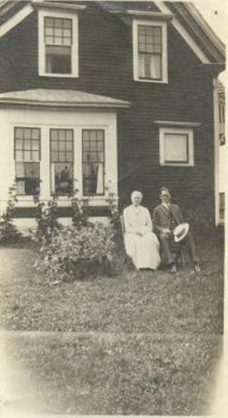 Rumill, Loren W. & Eliza Carver, outside home in West Tremont