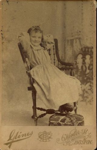 Lunt, Edna Sadie, girl, formal photo