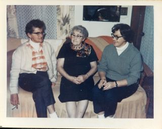 Mayo, Eleanor on left, with mother Lillian, middle, and sister Barbara