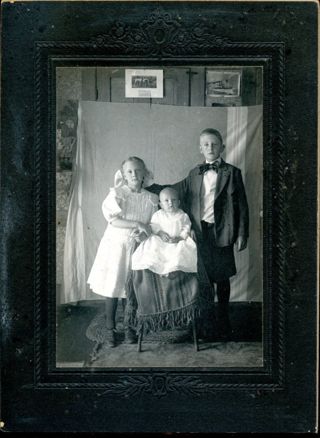 Moore children, Ruth, Harvey and Esther, formal photo