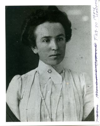 Butler, Annie May, young woman, formal photo