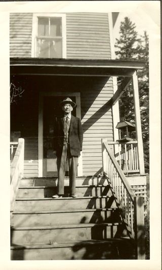 Frank Mancester, McKinley barber